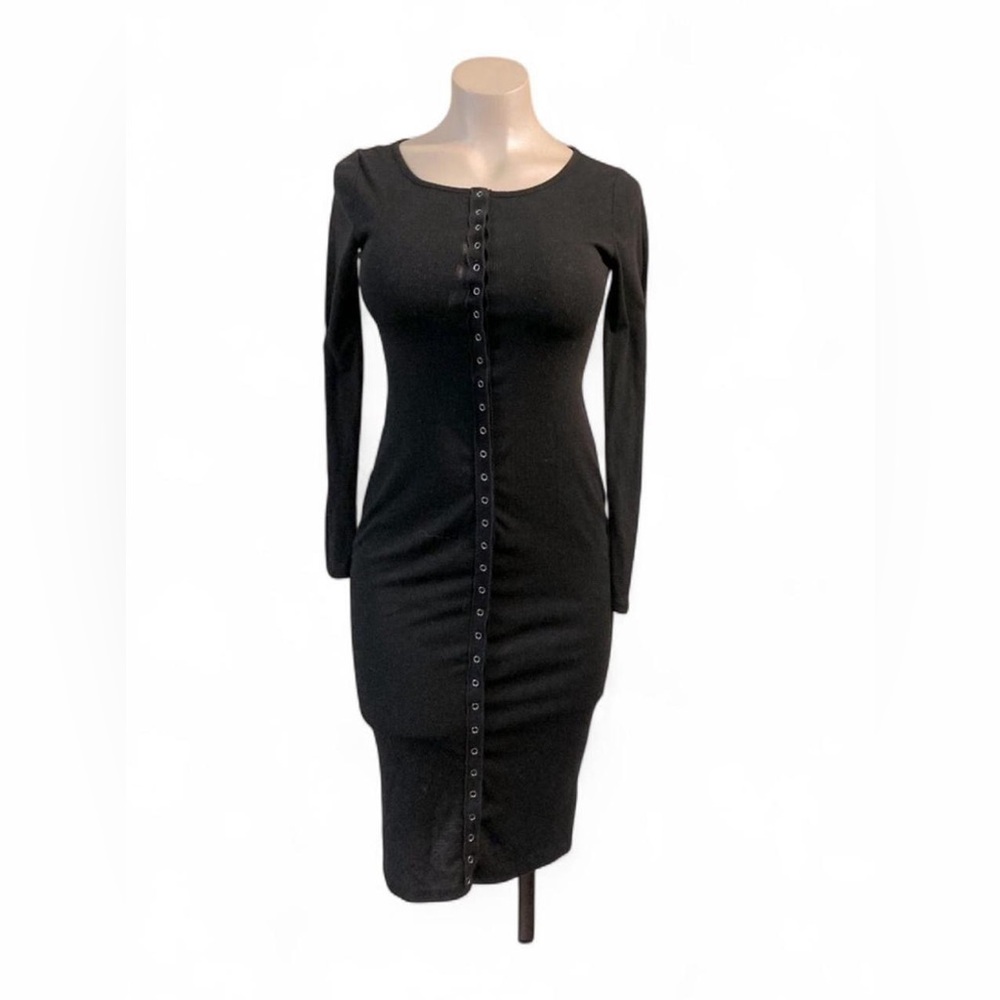 Vintage Y2K Black Midi Dress with button front closure